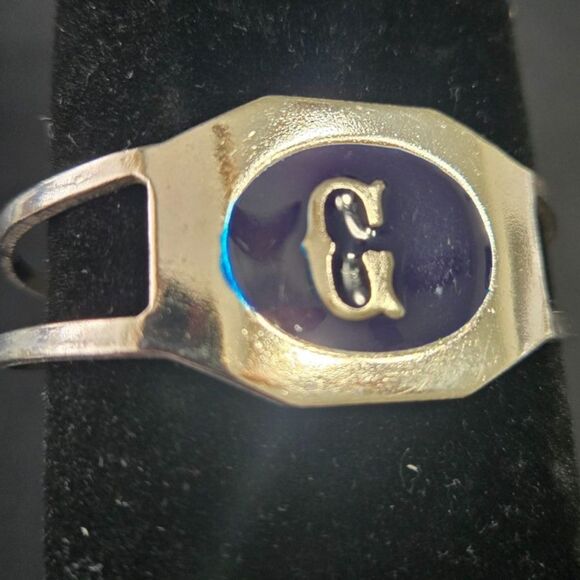 Vintage Silver Cuff Style "G" Bracelet - Picture 5 of 6